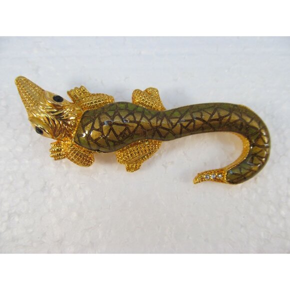Gold Toned Alligator Brooch with Green Enamel Detailing - Picture 2 of 11